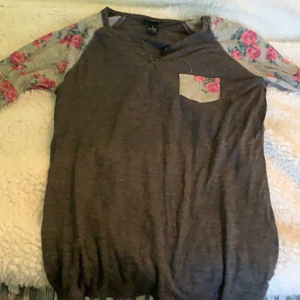 Rue 21 T-Shirt